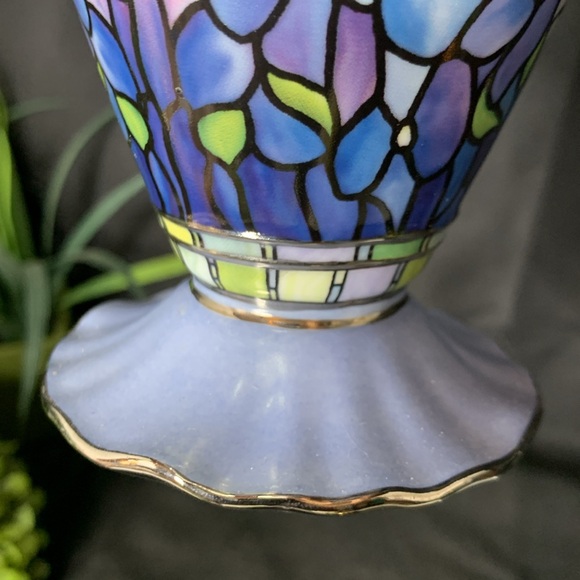 Bradford Editions Era of Louis Tiffany 2002 “Glittering Dragonflies” vase - Picture 12 of 12